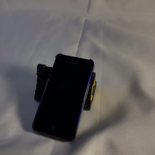 Apple iphones one is - 2, 4s