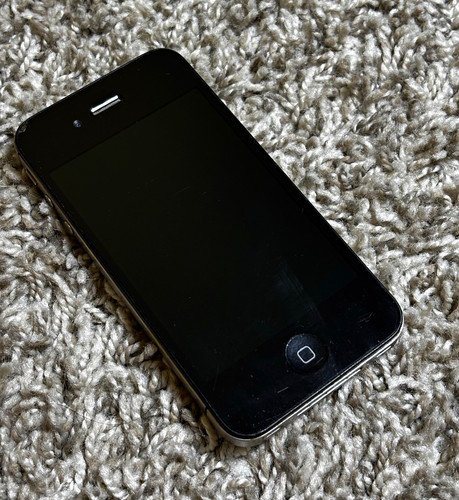 Apple iphone a1349 black - black, 8gb
