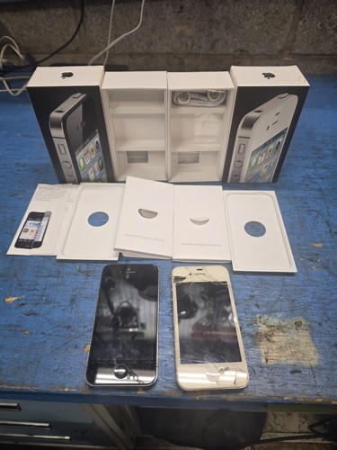 Iphone with box for parts - 2, 4